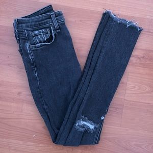 Selling high rise skinny black jeans by rag & bones , size 25.